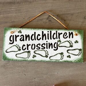 Grandchildren slate Crossing Sign GUC